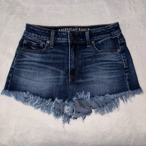 AMERICAN EAGLE VINTAGE HIGH-RISE FESTIVAL SHORTS